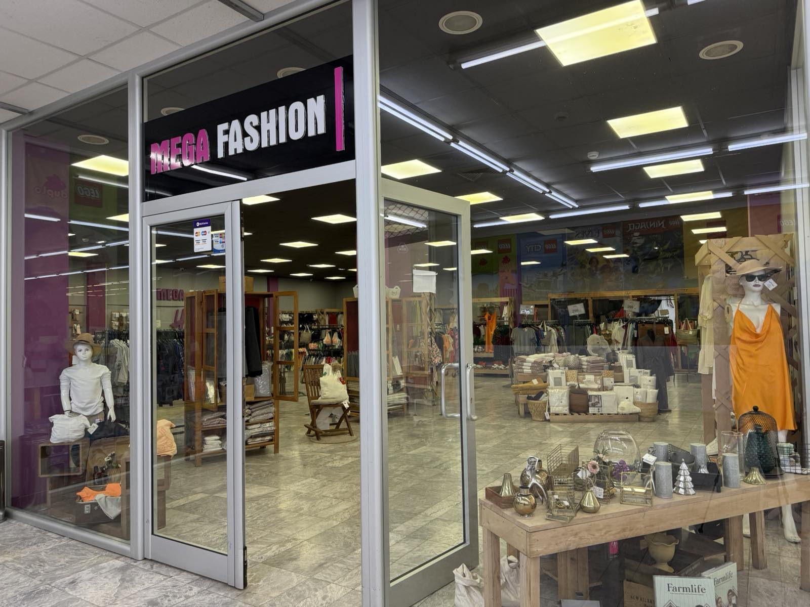 mega fashion -1